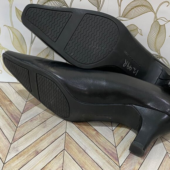 Naturalizer Black Leather Square Toe Low Heel Womens Pumps - Picture 8 of 10